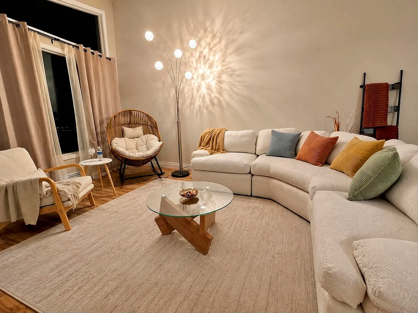 3 bed, 1365 sqft, $4,400 — Photo 3