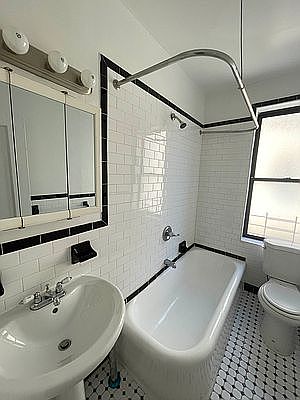 3rd image of 47 Seaman Ave #4G