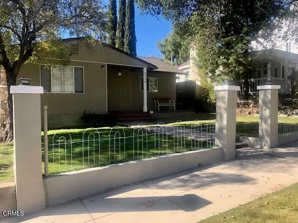 2136 Crescent Ave, Montrose, CA 91020