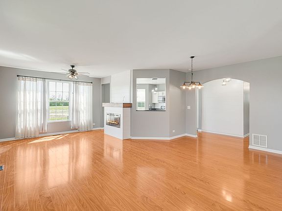 2nd image of 30097 Autumn Dr #116A
