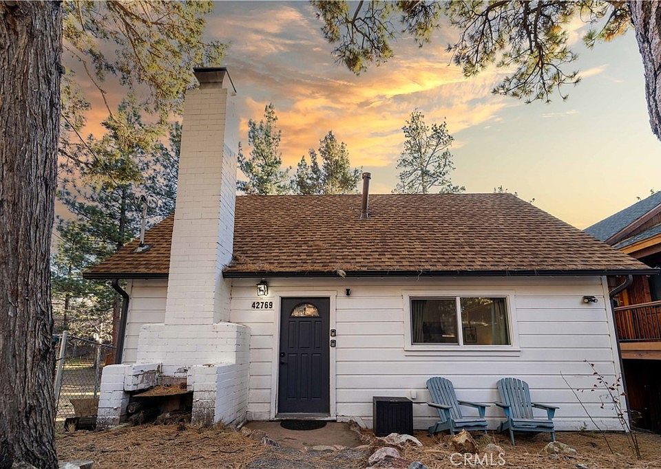 1st image of 42769 Conifer Dr