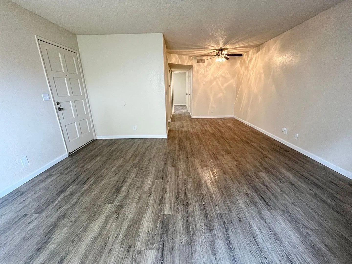 Merit Manor Apartments — Photo 2