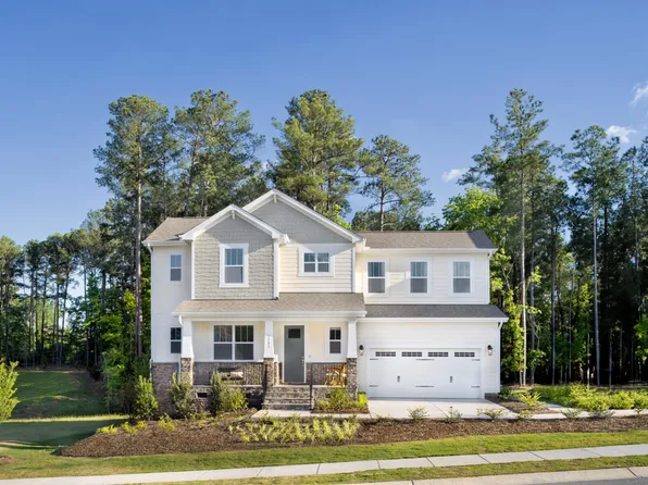 5201 Boylston Dr, Fuquay Varina, NC 27526