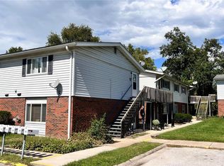 5310 Godfrey Rd APT 26, Godfrey, IL 62035