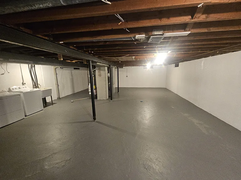 1534 E George Ave — Photo 10
