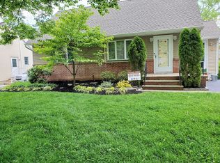 237 Grove Ave, Verona, NJ 07044