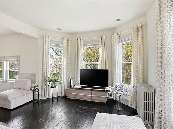 5th image of 28 Church St #3