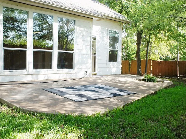 13632 Campesina Dr — Photo 32