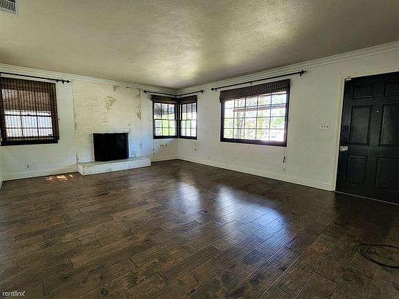 3rd image of 630 Beverly Dr #11340395