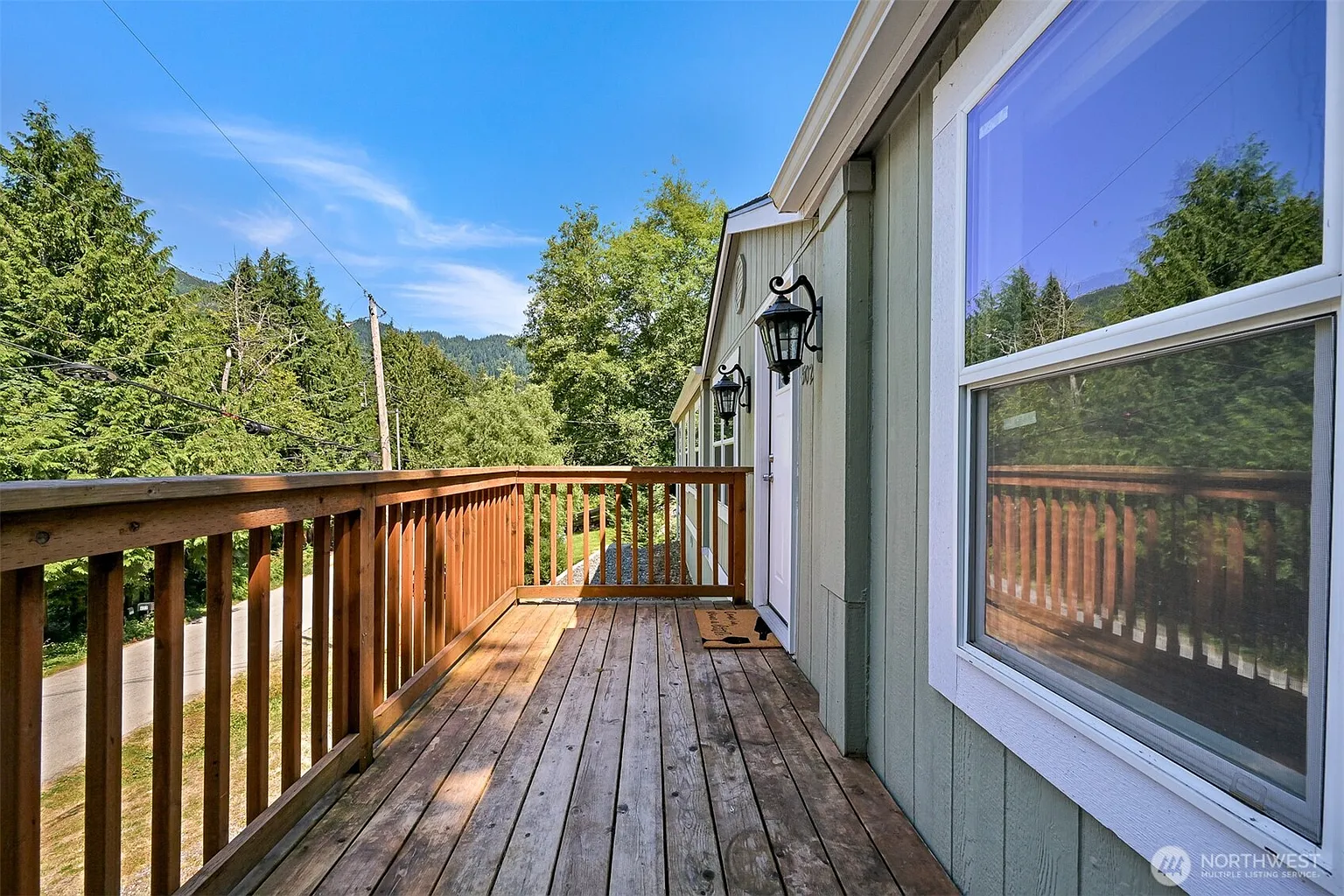502 Hilltop Drive photo 1