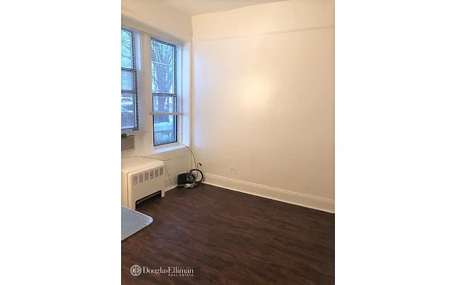 Rented by Douglas Elliman | media 9