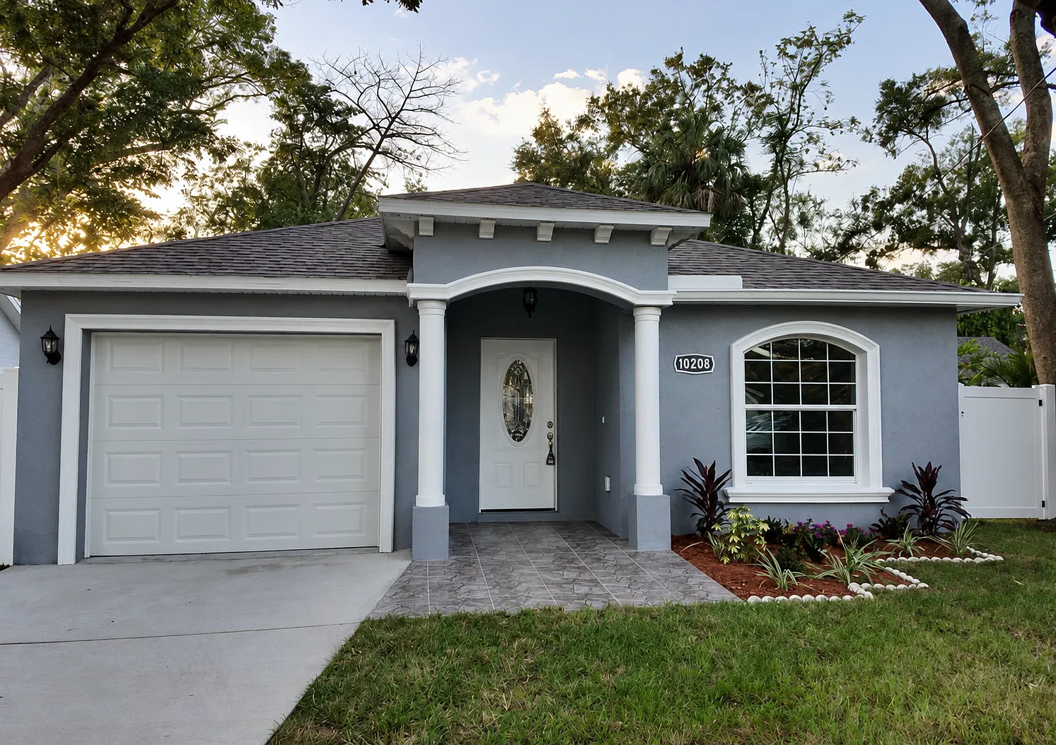 3 bed, 1466 sqft, $2,300 — Photo 1