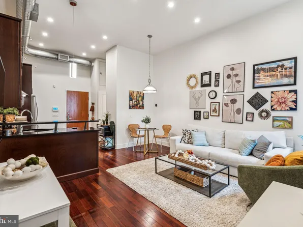 1519 Pine St Unit 5, Philadelphia, PA 19102