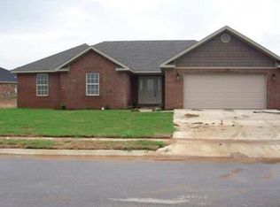 3445 Garrett Ln, Springdale, AR 72764