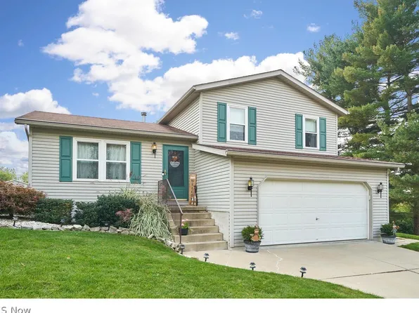 14 Briarwood Dr, Doylestown, OH 44230