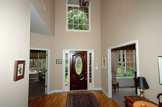 2-Story Foyer