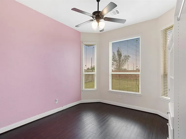 7742 Candlelight Park Ln — Photo 9