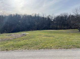 441 Hickory Square Rd, Connellsville, PA 15425