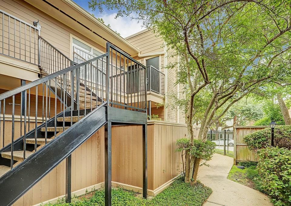 1st image of 728 Bering Dr APT S