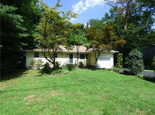 467 Calvert Rd, North Brunswick, NJ 08902