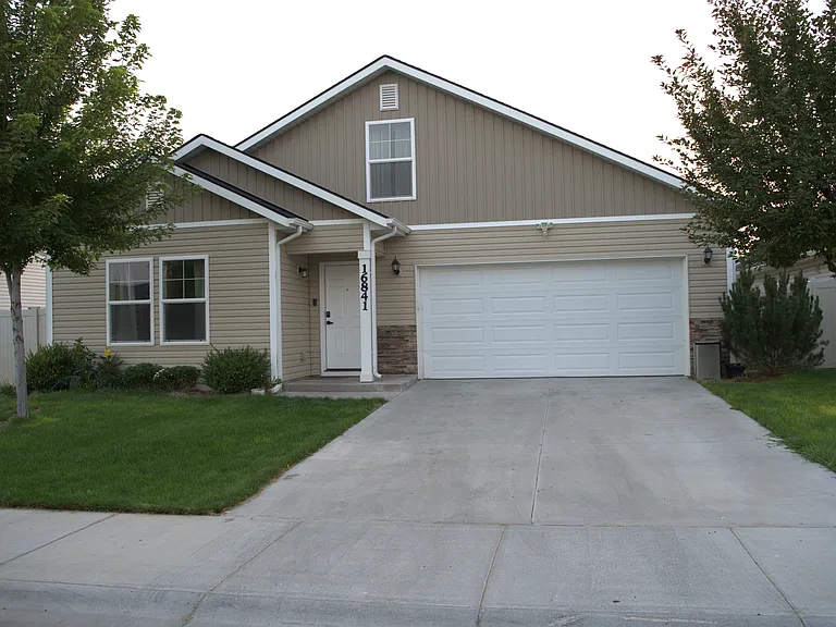 16841 Vintage Oak Ave — Photo 9