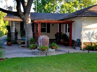 2240 E Woodlyn Rd, Pasadena, CA 91104