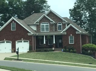 210 River Falls Dr, Mount Washington, KY 40047