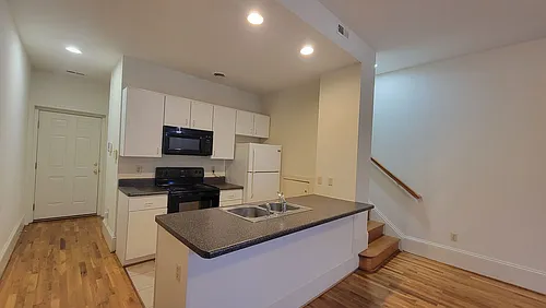 1809 W Cary St Photo 1