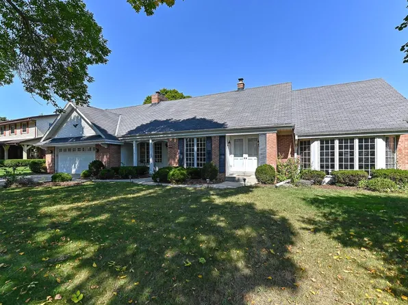 8866 Greenmeadow LANE, Greendale, WI 53129