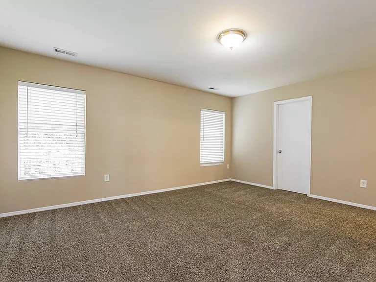 40 Norwich Dr — Photo 10