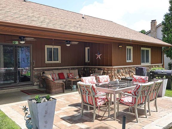 3rd image of 8035 W Bruss LANE