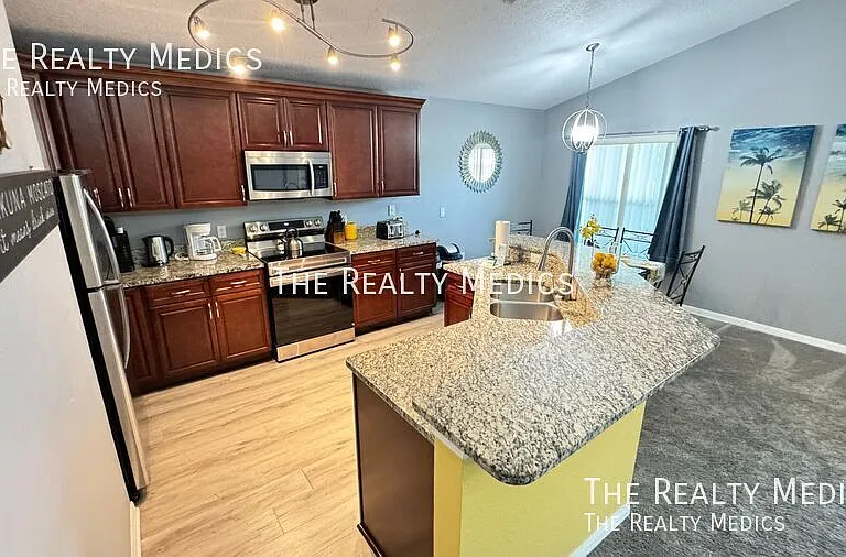4802 Cumbrian Lakes Dr — Photo 26