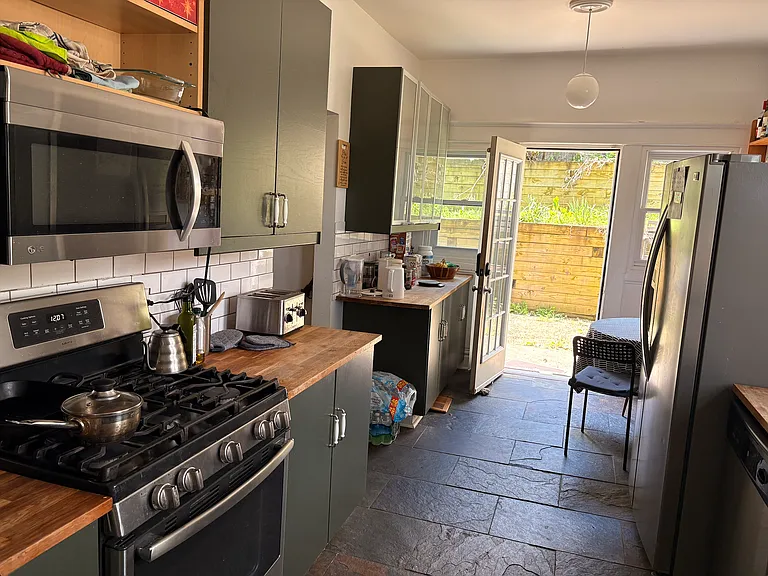 91 Watson Blvd — Photo 11