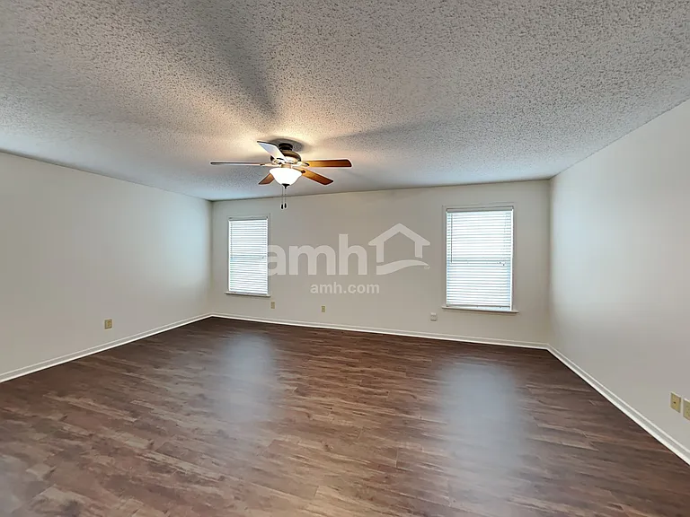 2322 Bristol Dr — Photo 13