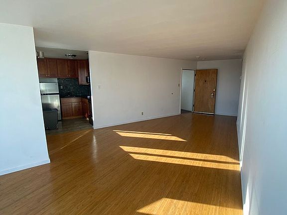 5th image of 95 Grand View Ave APT 10
