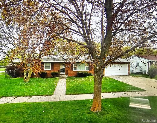 2415 Needham St, Saginaw, MI 48601
