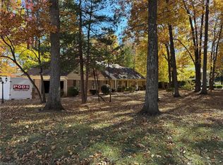 3206 Saint Regis Rd, Greensboro, NC 27408