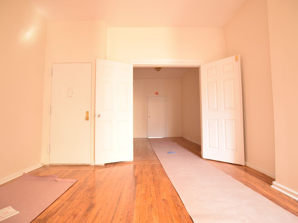 2nd image of 2802 Olinville Ave APT 4E