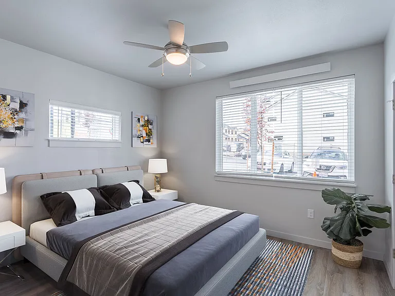 5 Points Apartments — Photo 16