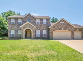 786 Debula Dr, Ballwin, MO 63021