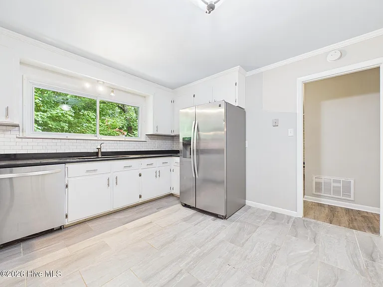 6513 Pleasant Pines Dr — Photo 12