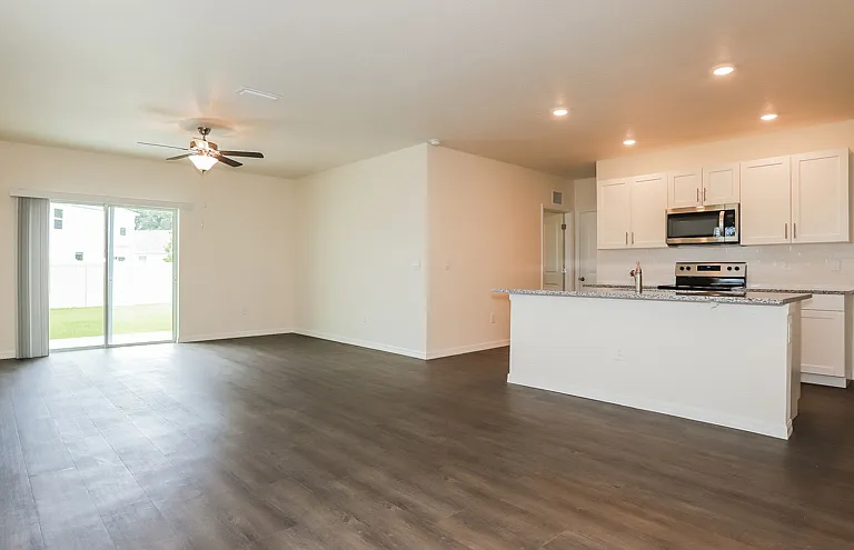 Kensington Woods Rental Homes — Photo 25