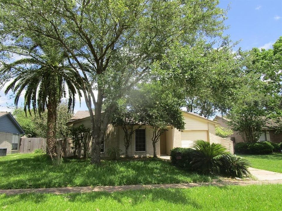 1st image of 2522 Merrimac Dr