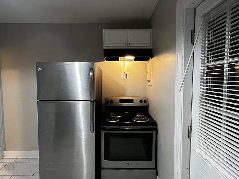 2034 Nashville Ct #B — Photo 8