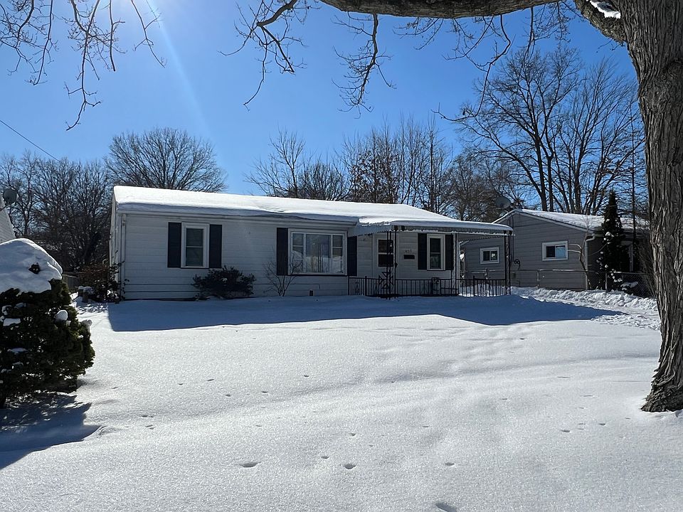 1st image of 850 Oakwood Dr
