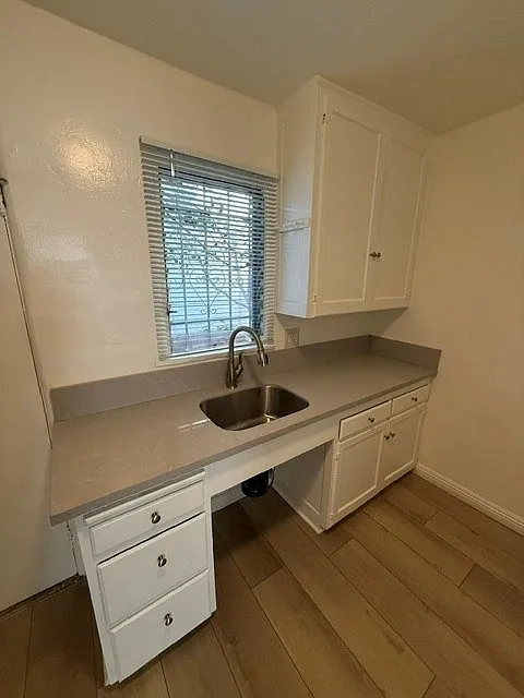 1 bed, 1.0 bath, $2,350 — Photo 4