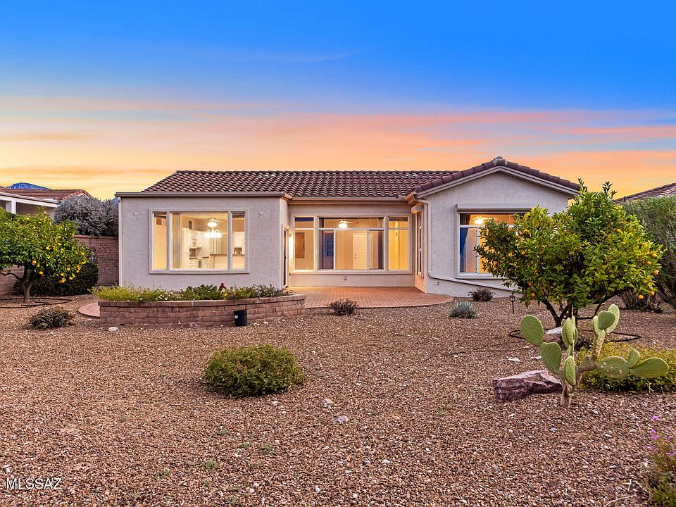 1st image of 1091 E Balmoral Pl