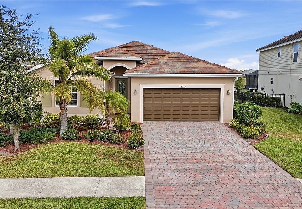 1st image of 4025 E Hampton Cir