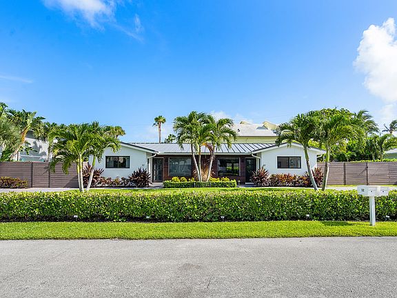 3rd image of 30 Hersey Dr