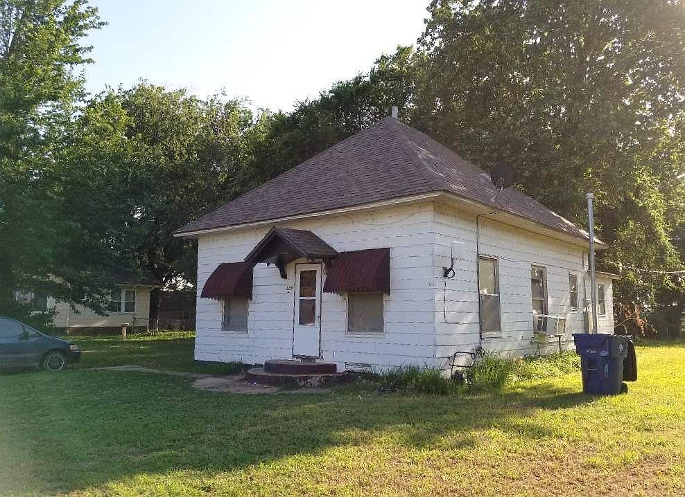 509 S Main St, Argonia, KS 67004 Zillow